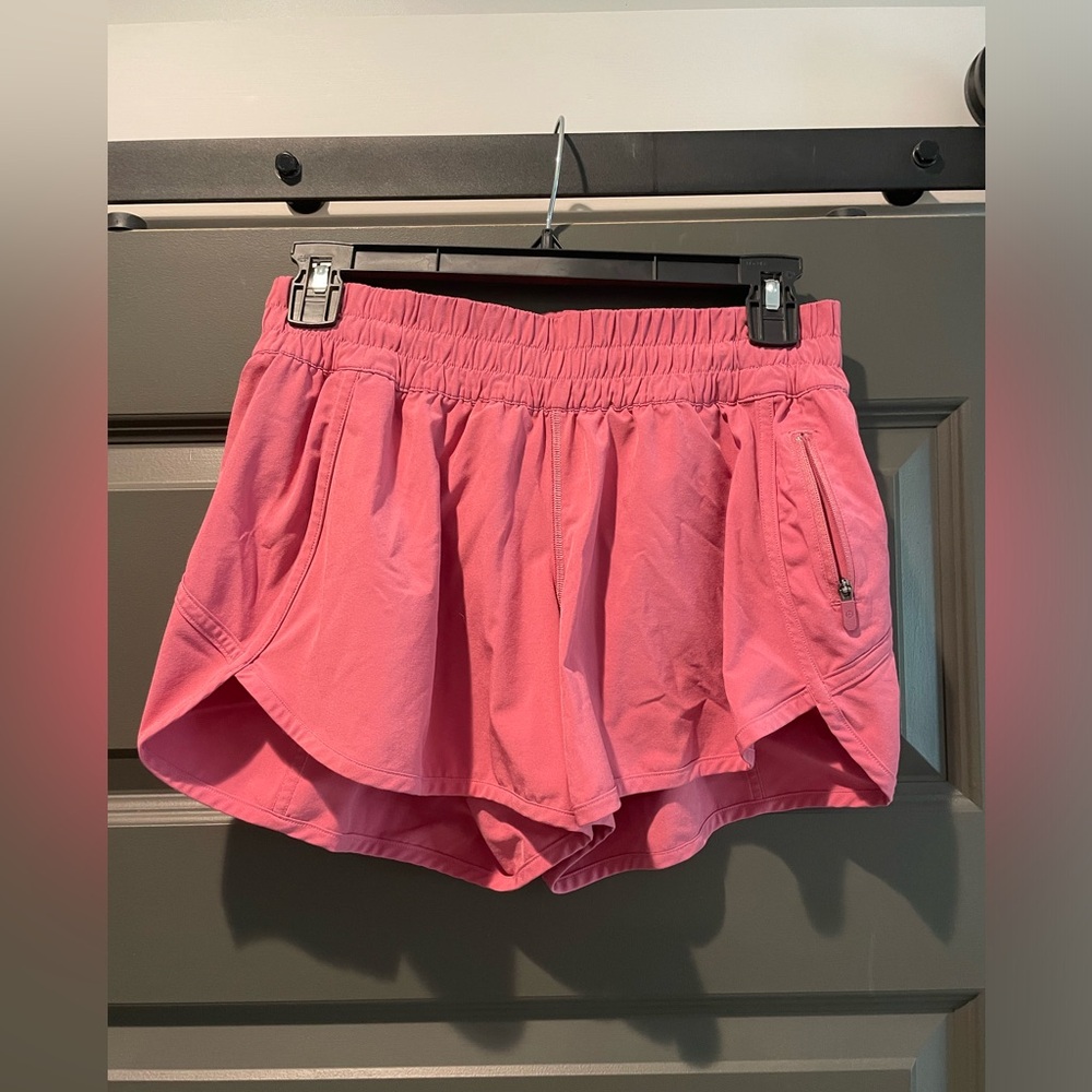 Lululemon track that shorts